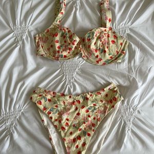 Victoria Secret 2 Pc Bikini- Pale Yellow with Strawberry Print🍓
